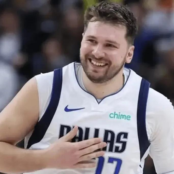 东契奇连续十二场比赛得分超过败北，TES挑战极限！的简单介绍